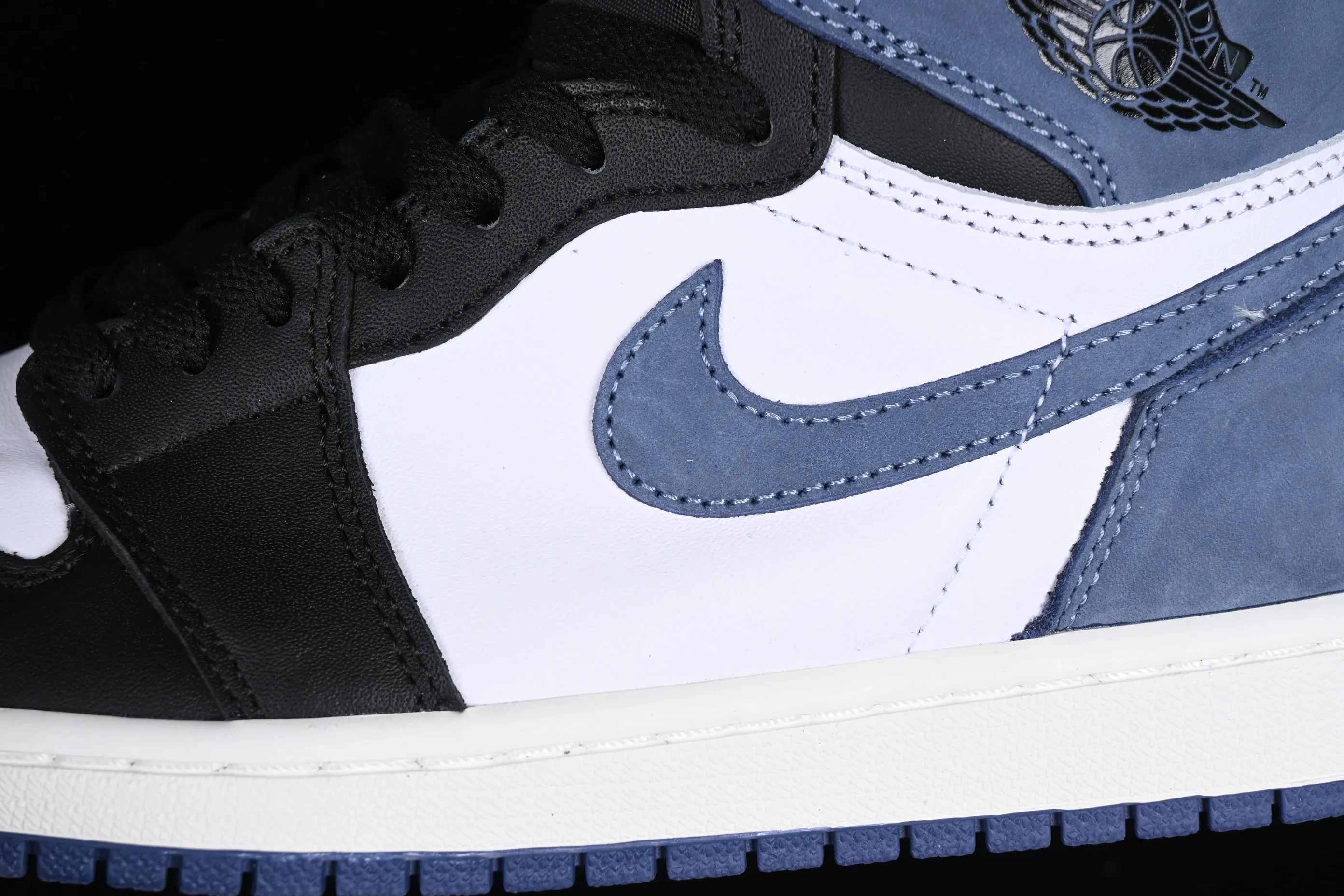 All Categories Air Jordan Jordan Series Basketball Shoes Air Jordan 1 High Air Jordan 1 Retro High OG AJ1 Six-time Champion Playful Blue Moon Basketball Shoes 555088-115